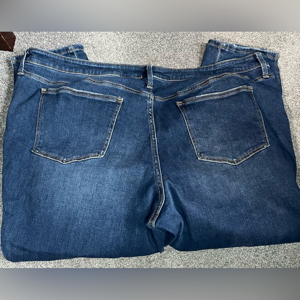 AVA & VIV Distressed Medium Wash Denim
High Rise Jeans Women's Size 26 - Picture 4 of 10